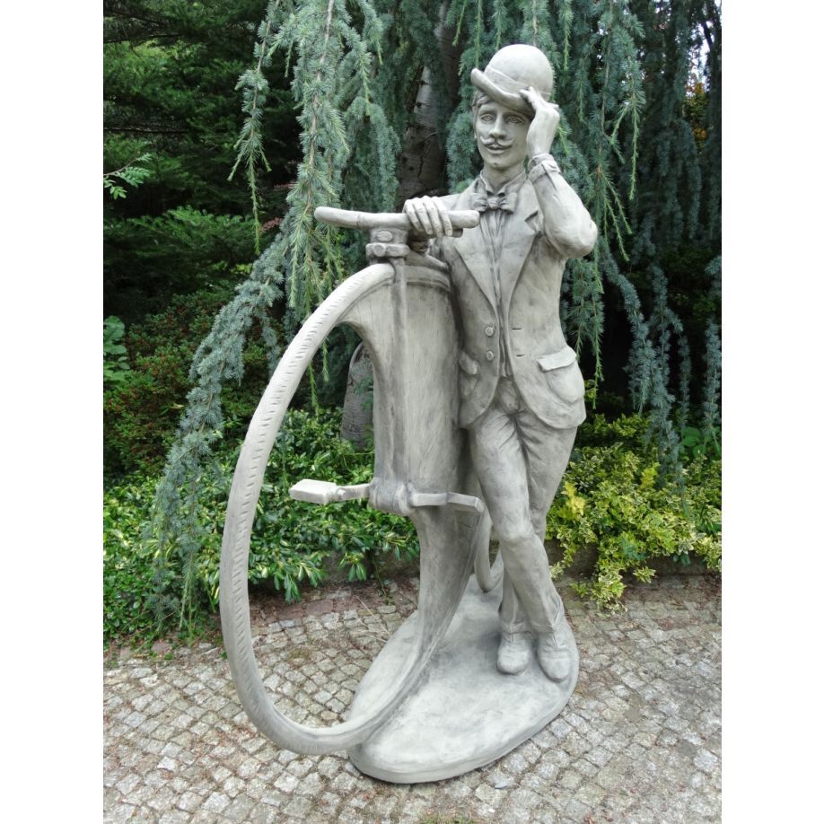 Skulptur Herr mit Fahrrad 'JOSEPH', Betonguss von Zauberblume