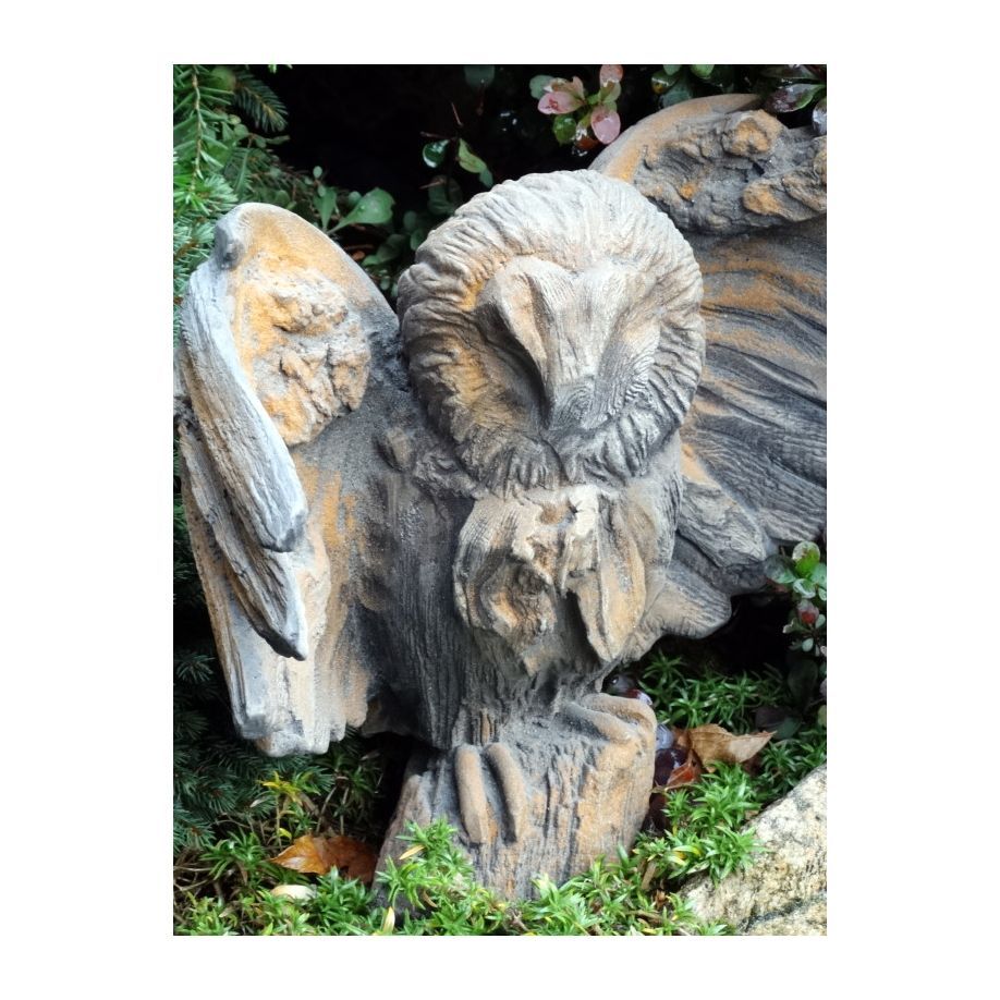 Wesen der Lüfte 'kleine Eule', dunkler Steinguss,Rosteffekt - Original von Vi...