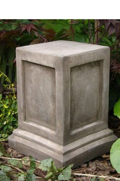 Sockel für Gargoyle Gartenfigur klein © by Fiona Scott, Steinguss - Original ...