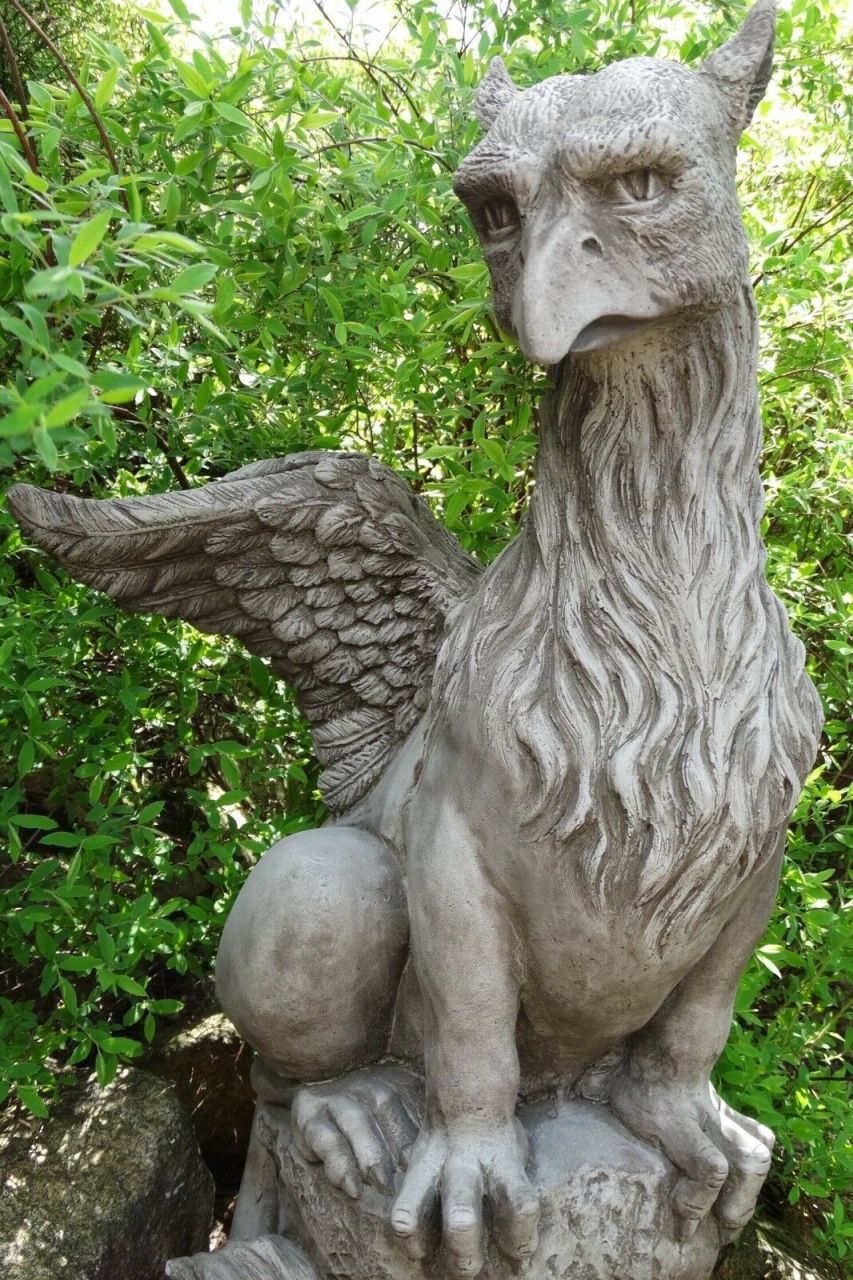 Gartenfigur Drache 'GRANGER', Steinguss, © by Fiona Scott - Original von Vidr...