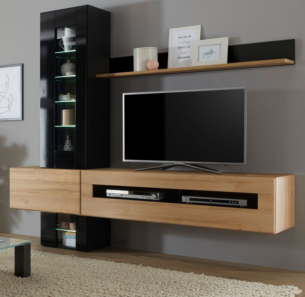 Wohnwand Savanna in schwarz Hochglanz und Eiche hell 210 cm