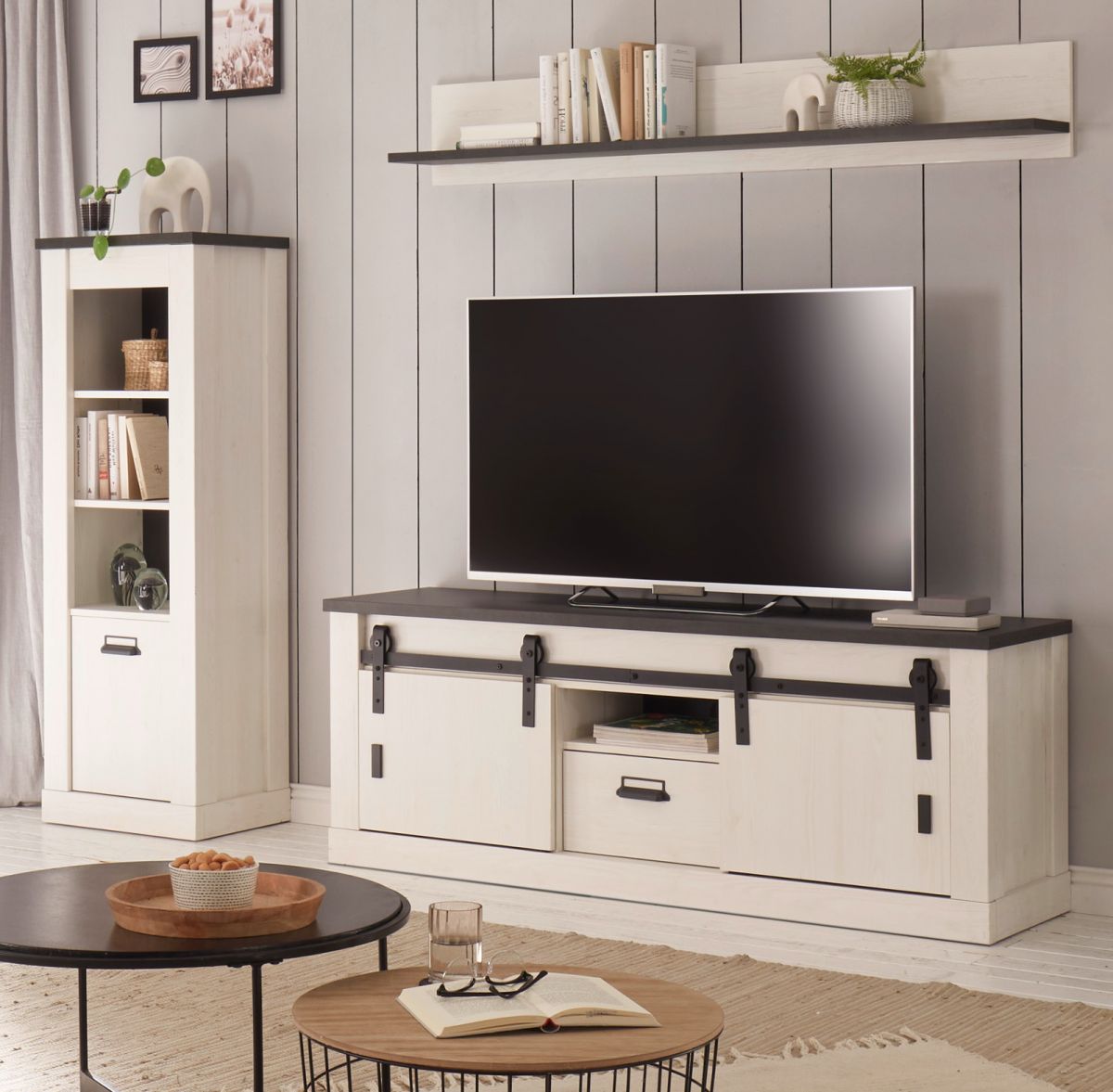 Wohnwand Stove in weiß Pinie und anthrazit Landhaus 233 x 170 cm