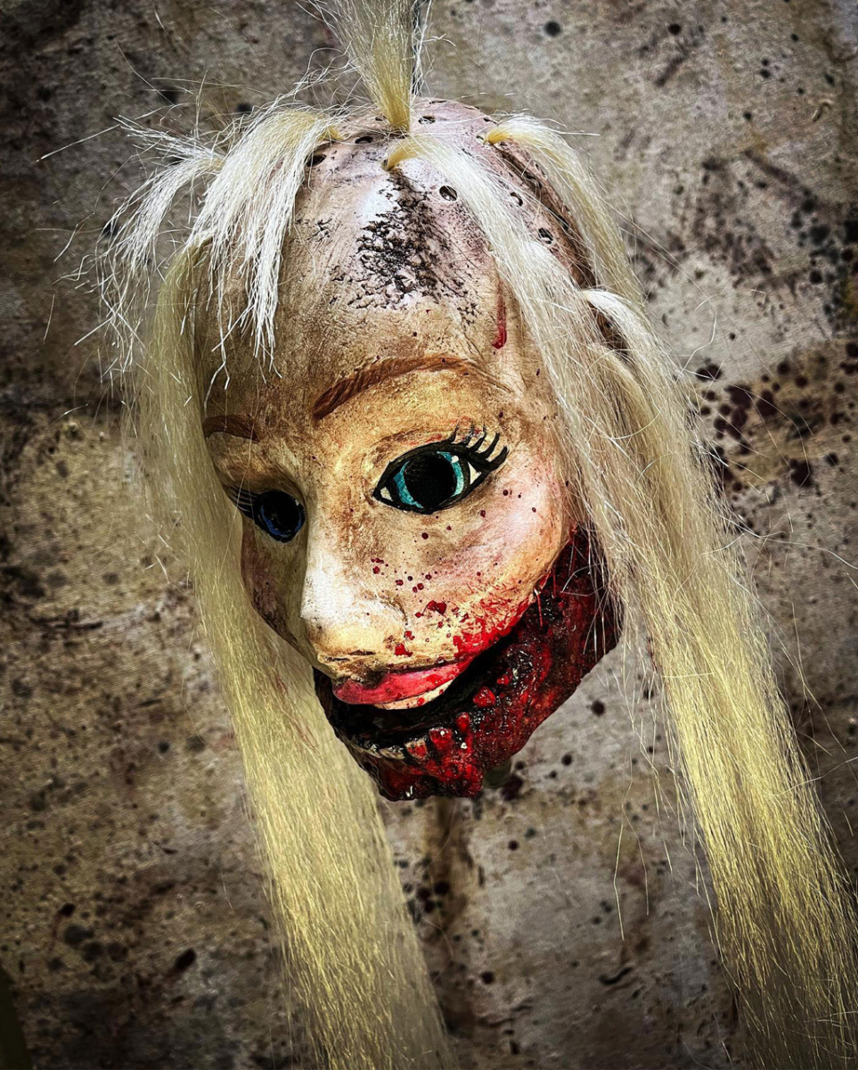 Bad Barbie Puppenhaus Maske