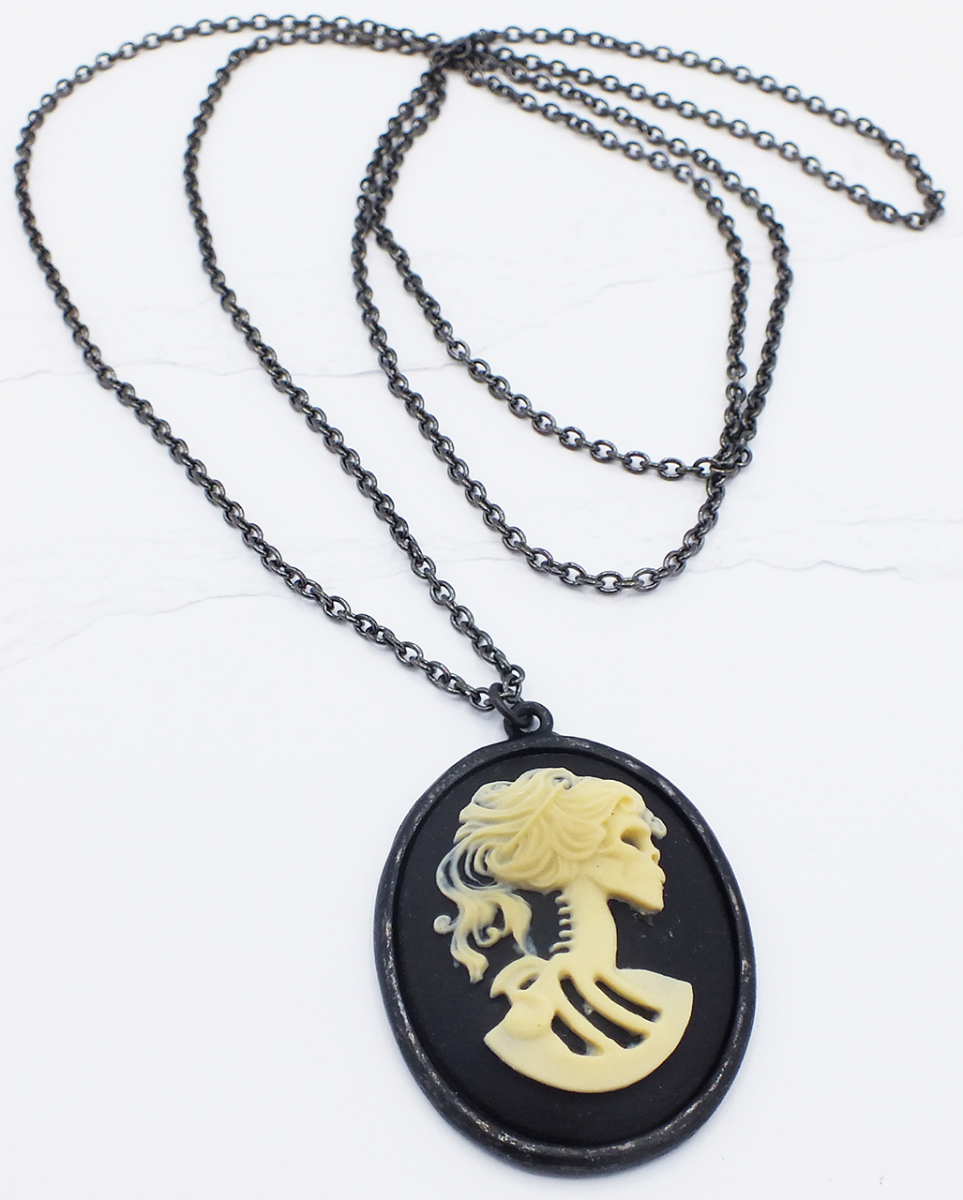 Schwarze Totenkopf Cameo Gothic Kette