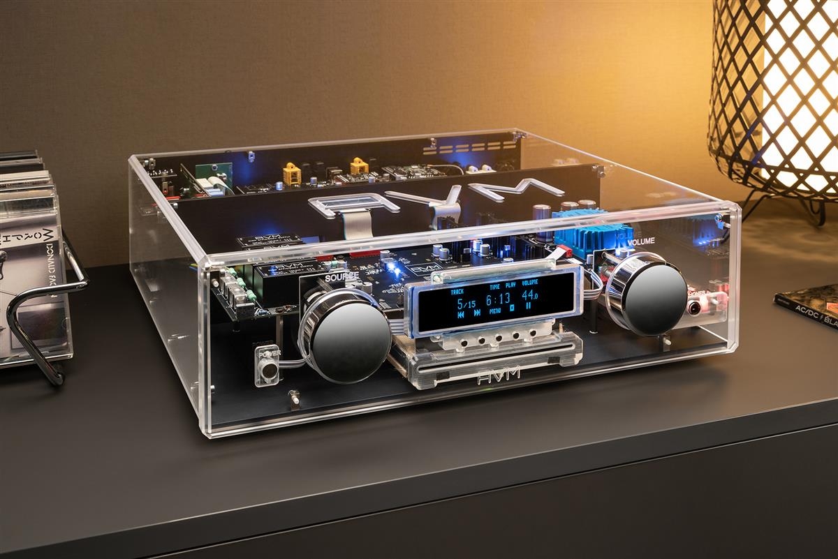 AVM Ovation CS 8.3 Crystal - Alll-In-One CD-Receiver, 2x500W, Kopfhörerverstärker