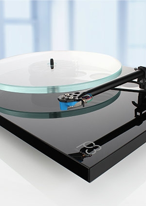 Rega Planar 3 HighEnd Plattenspieler mit RB330-Tonarm Schwarz | ohne Tonabnehmersystem