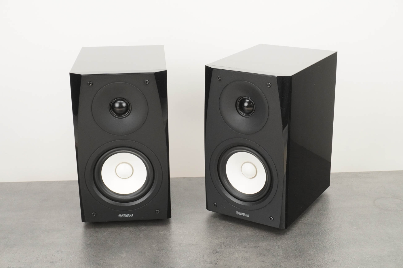 Yamaha NS-BP182 Schwarz - 2-Wege Regallautsprecher, Paarpreis | Auspackware, wie neu