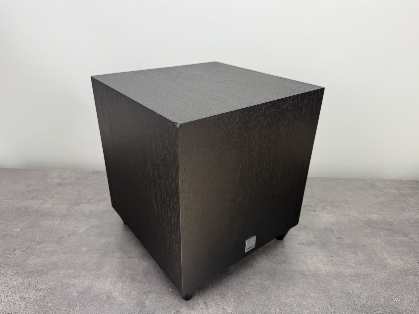 DALI SUB C-8 D Subwoofer Schwarz | Verkauf im Kundenauftrag