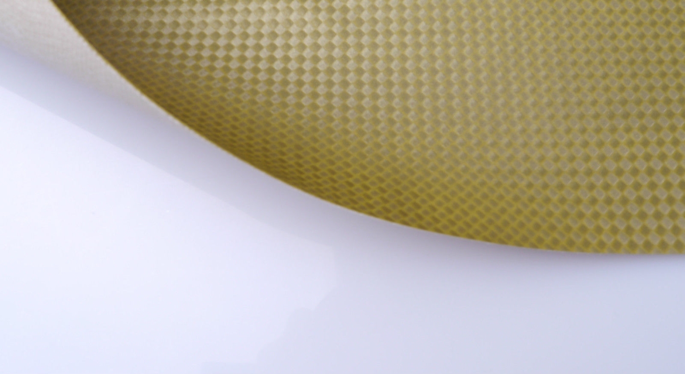 4 x Rollen 100 x 140cm Kunstleder Carbon Gold Sitzbezug Polster Möbel PKW Motorrad Sitz