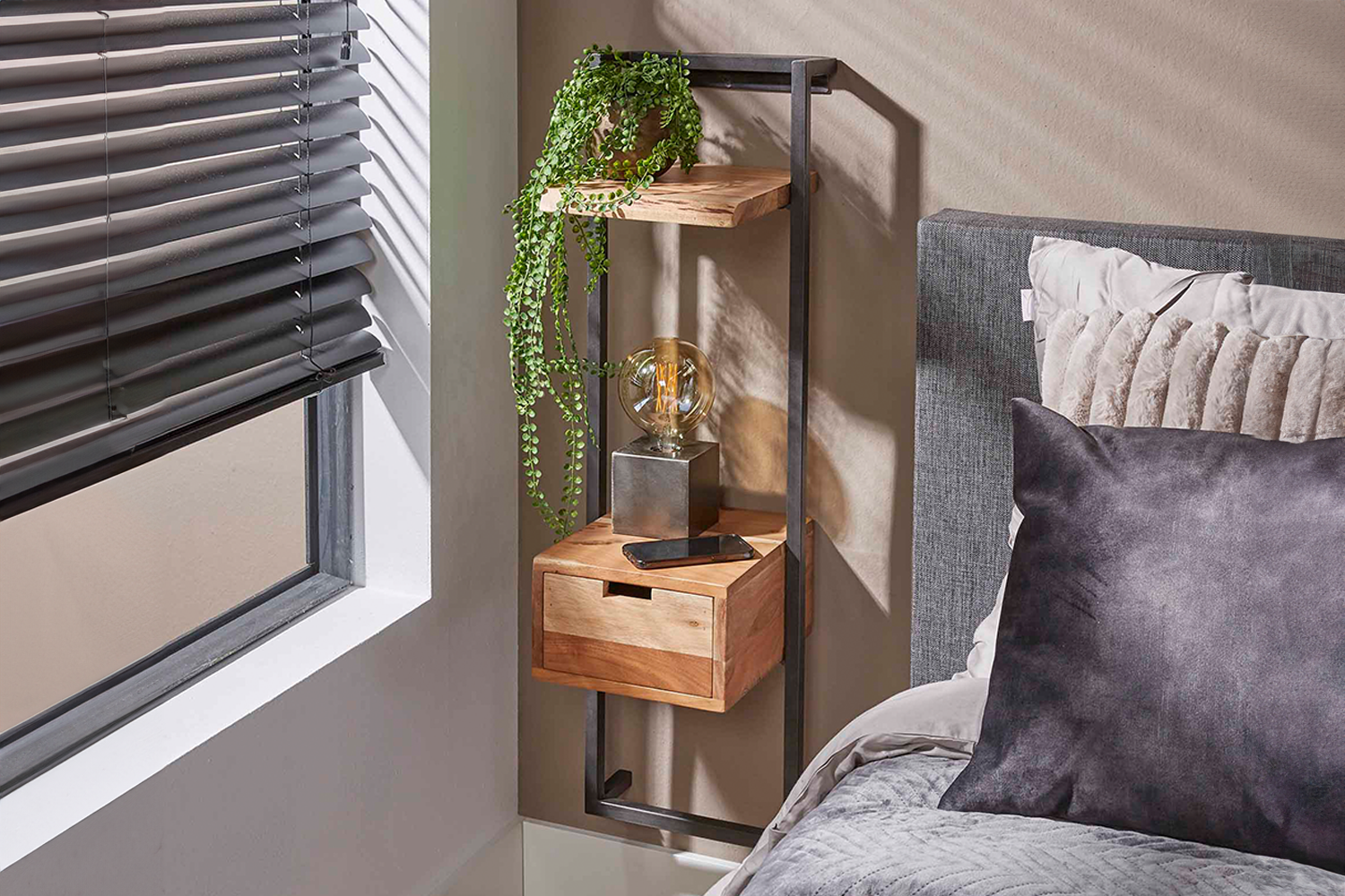 KAWOLA Nachttisch AIDY Regal hängend Akazie natur 1 Schublade