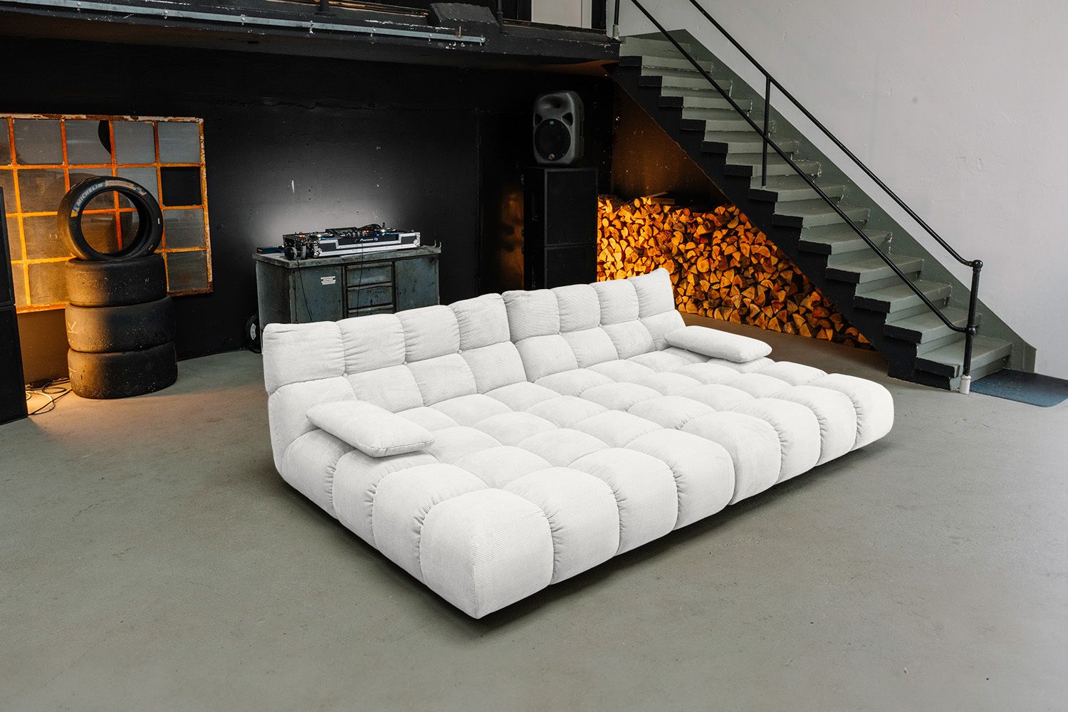 KAWOLA Big Sofa VIVIEN Feincord weiß