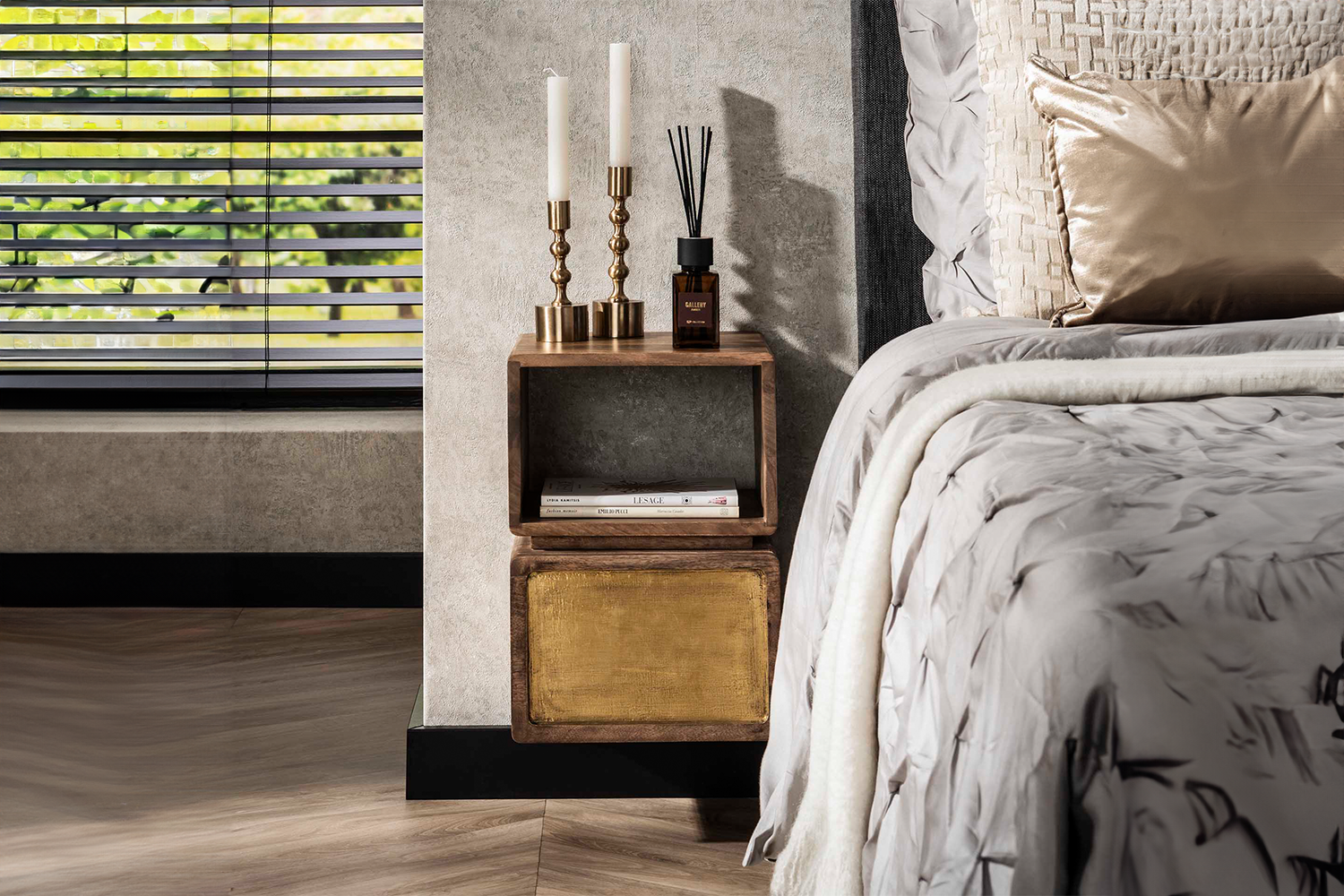 KAWOLA Nachttisch BRASY XL hängend Mangoholz braun 1 Schublade