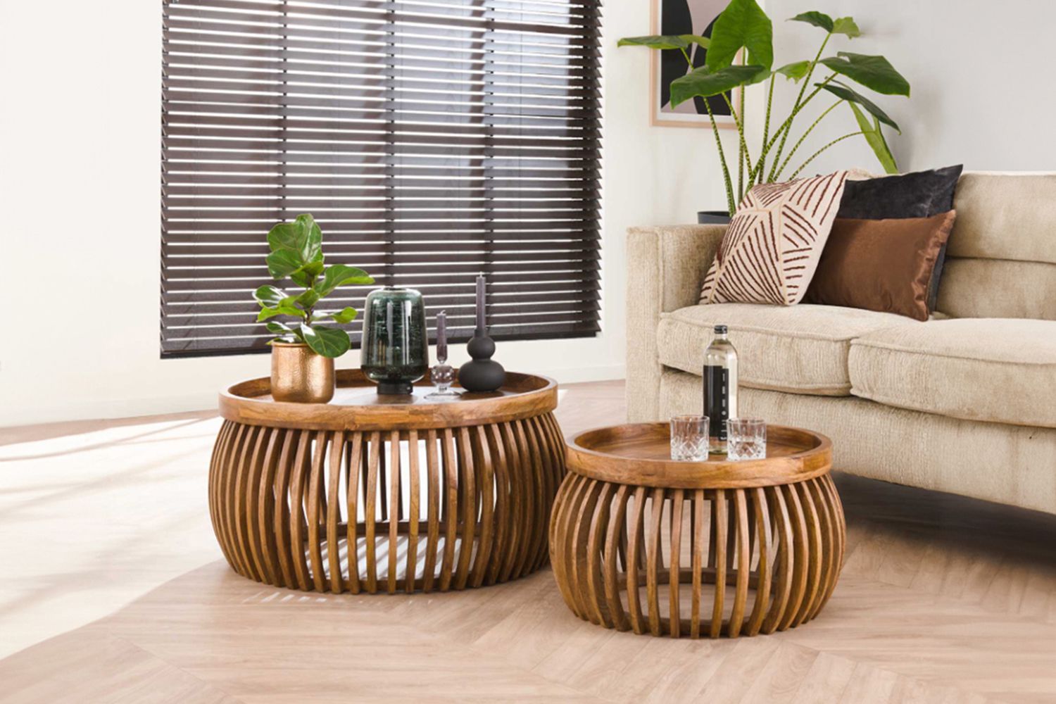 KAWOLA Couchtisch LANI Set 2-tlg. Mangoholz braun Fuß gewölbt