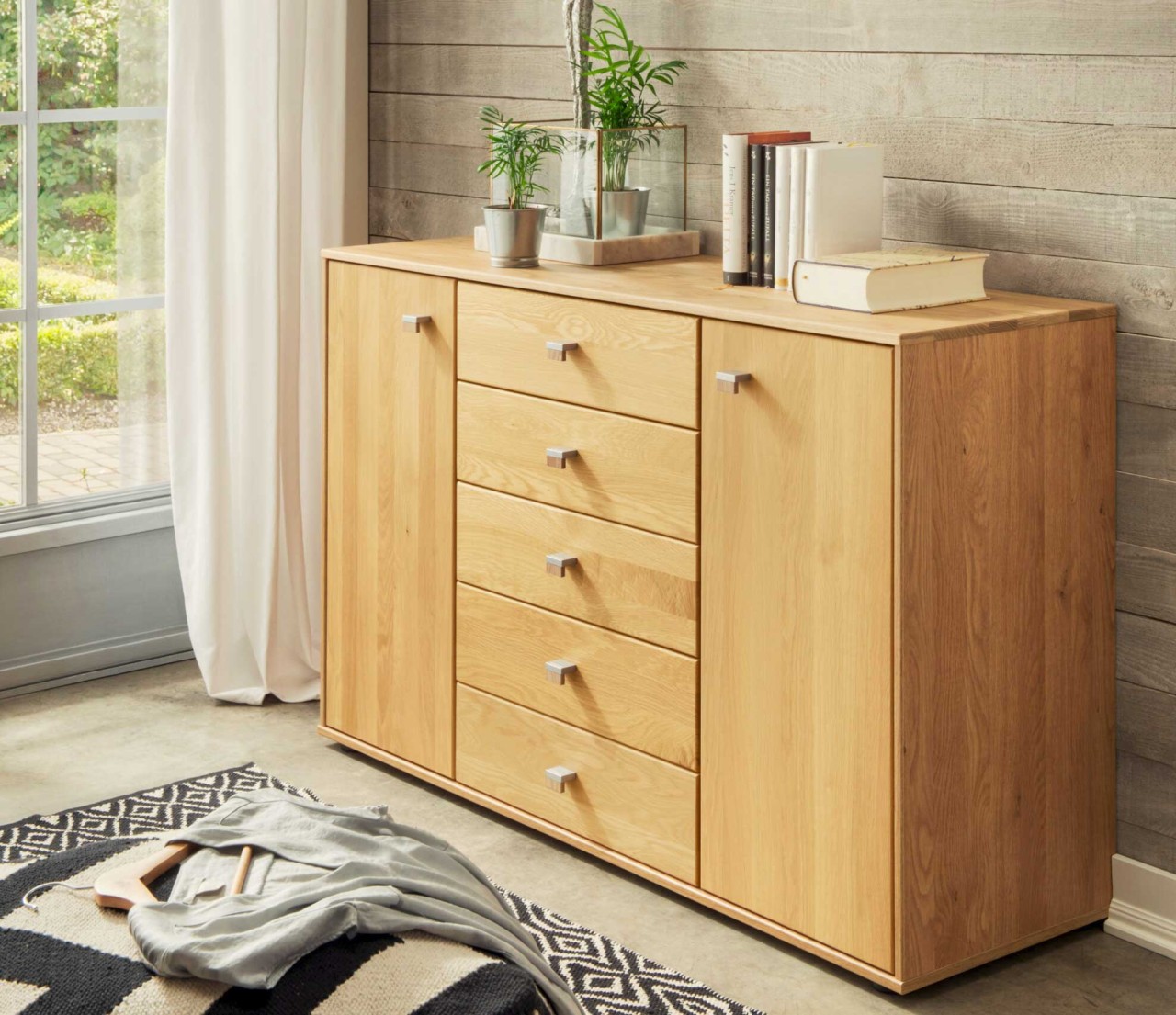Kiruna Kommode mit Türen und Schubladen