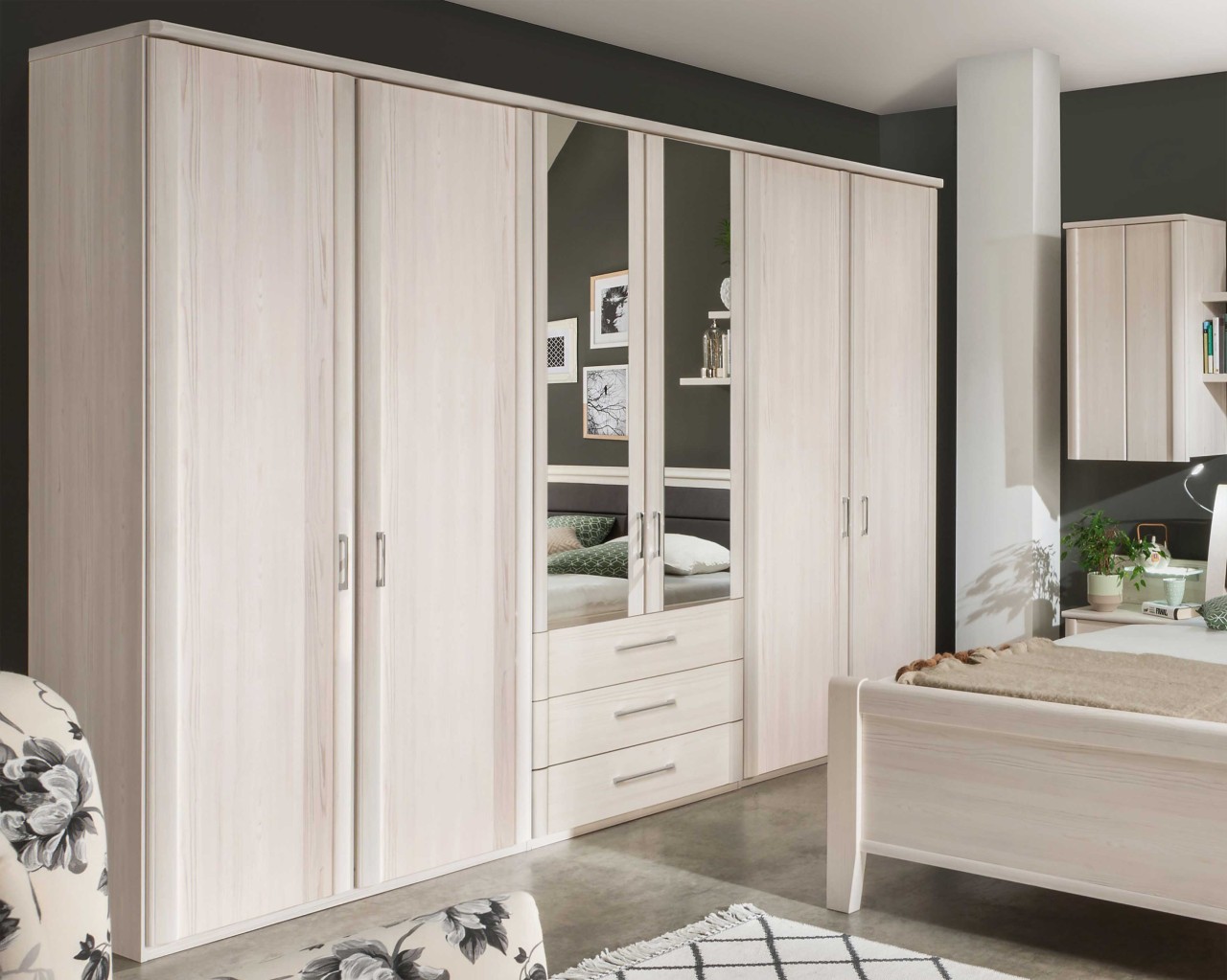 Luxor Kleiderschrank mit Schubladen