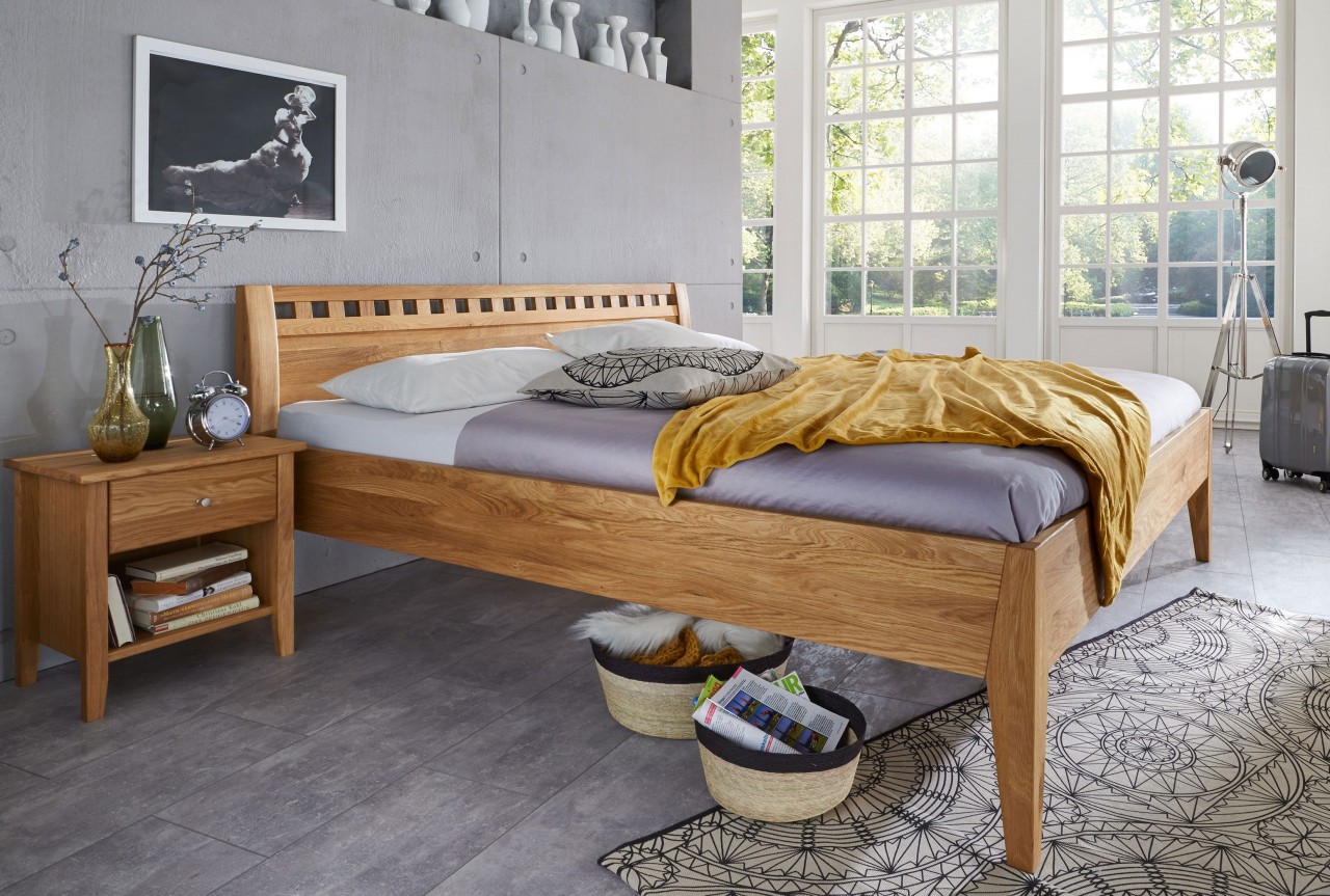 Modesto Bett aus Holz