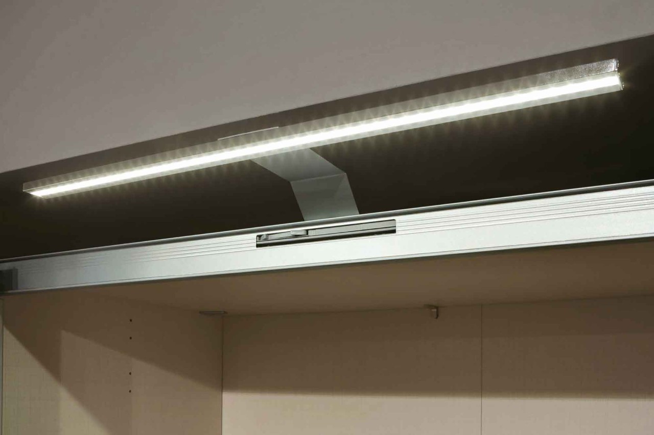 LED Schrankbeleuchtung Fineline chromfarbig