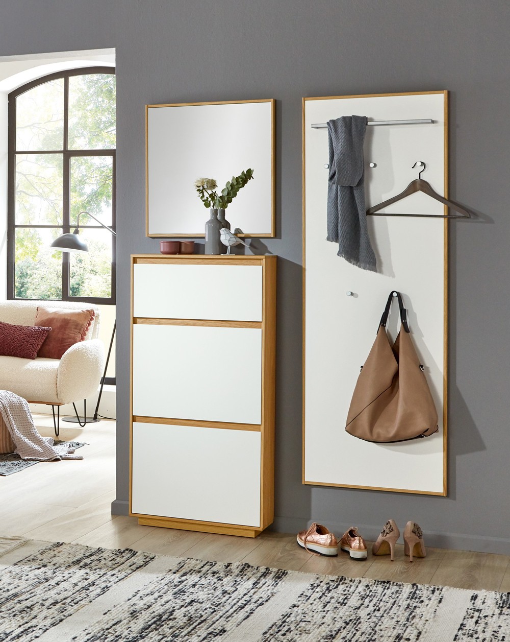 V100 Garderobe für kleinen Flur