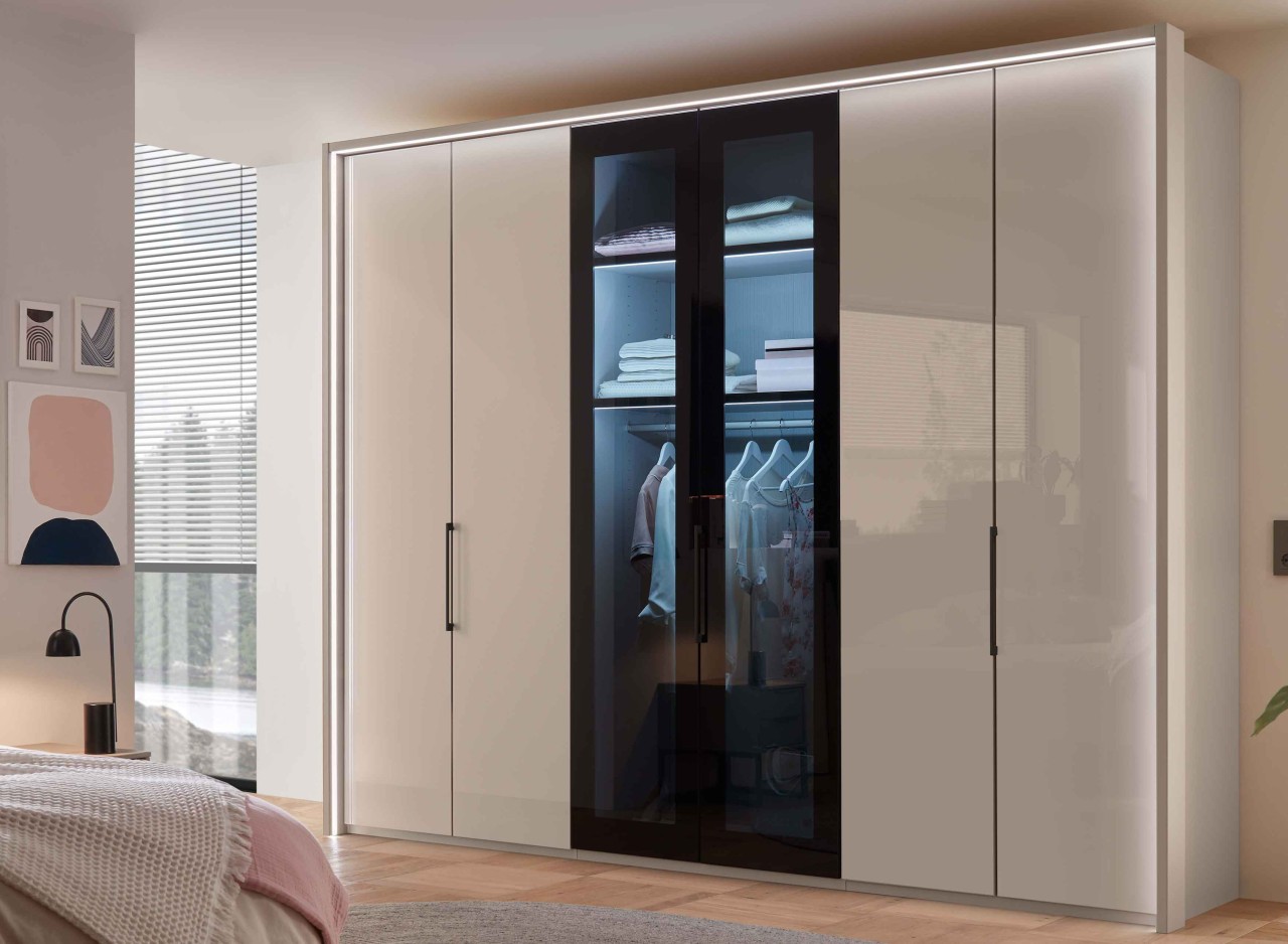 Dubai Kleiderschrank mit durchsichtigen Glastüren