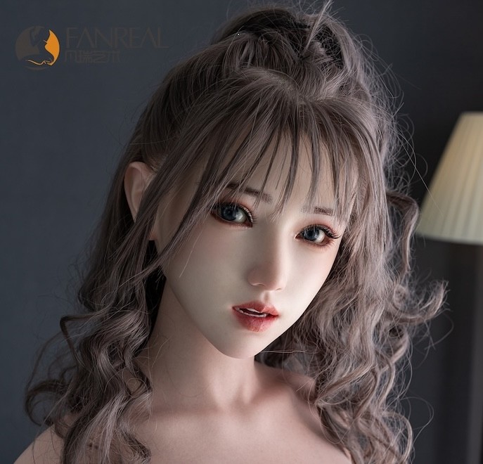 Silikon Sexpuppe Jia