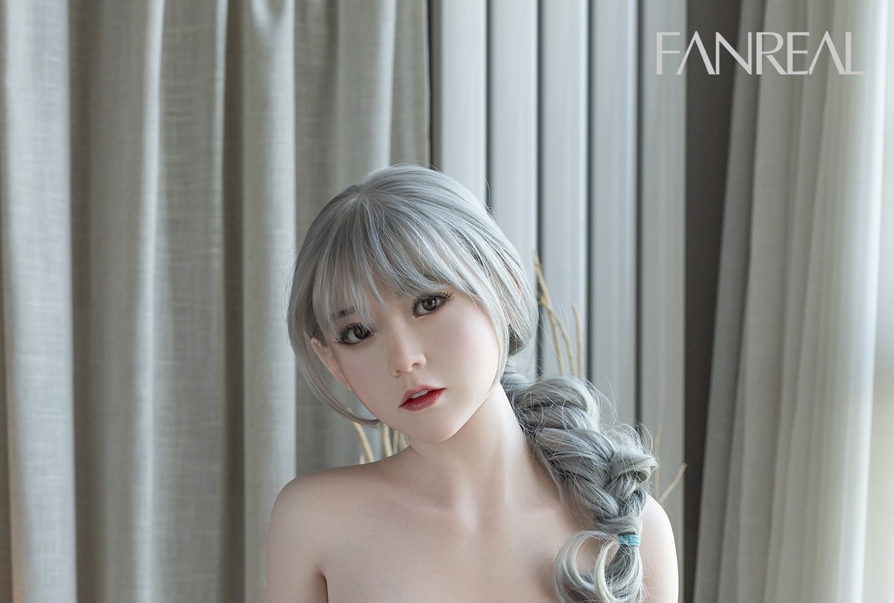 Silikon Sexpuppe Sofia