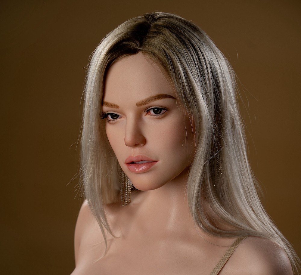 Silikon Sexpuppe Lucile mit beweglichem Kiefer