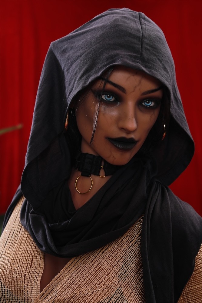 Silikon Sexpuppe Maëva