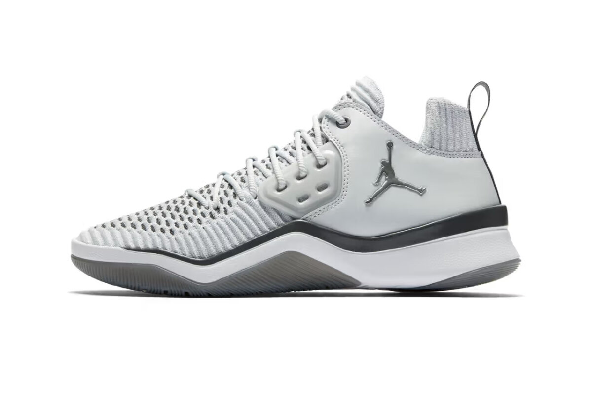 Nike Jordan DNA LX (GS) weiß/grau 42