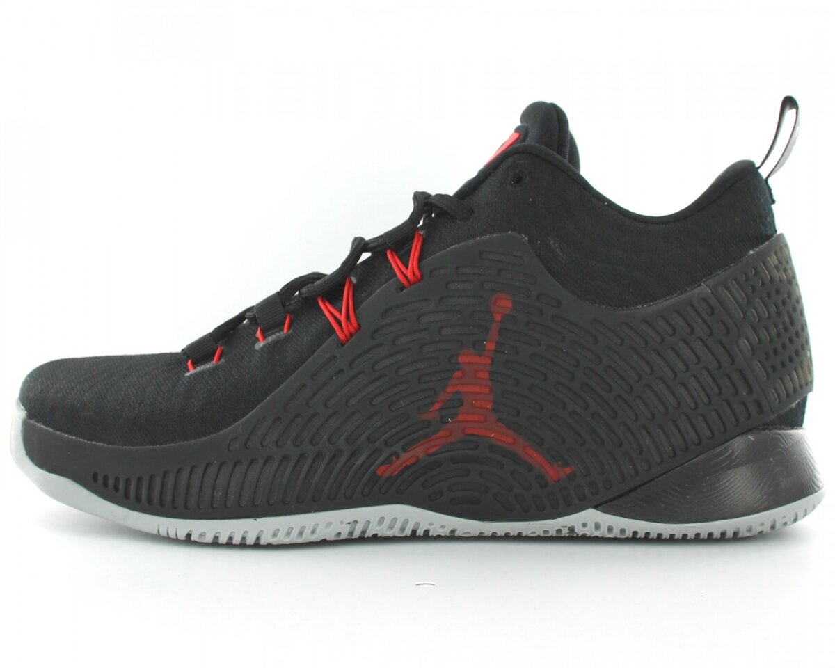 Nike Jordan CP3.X schwarz/grau/rot 40,5