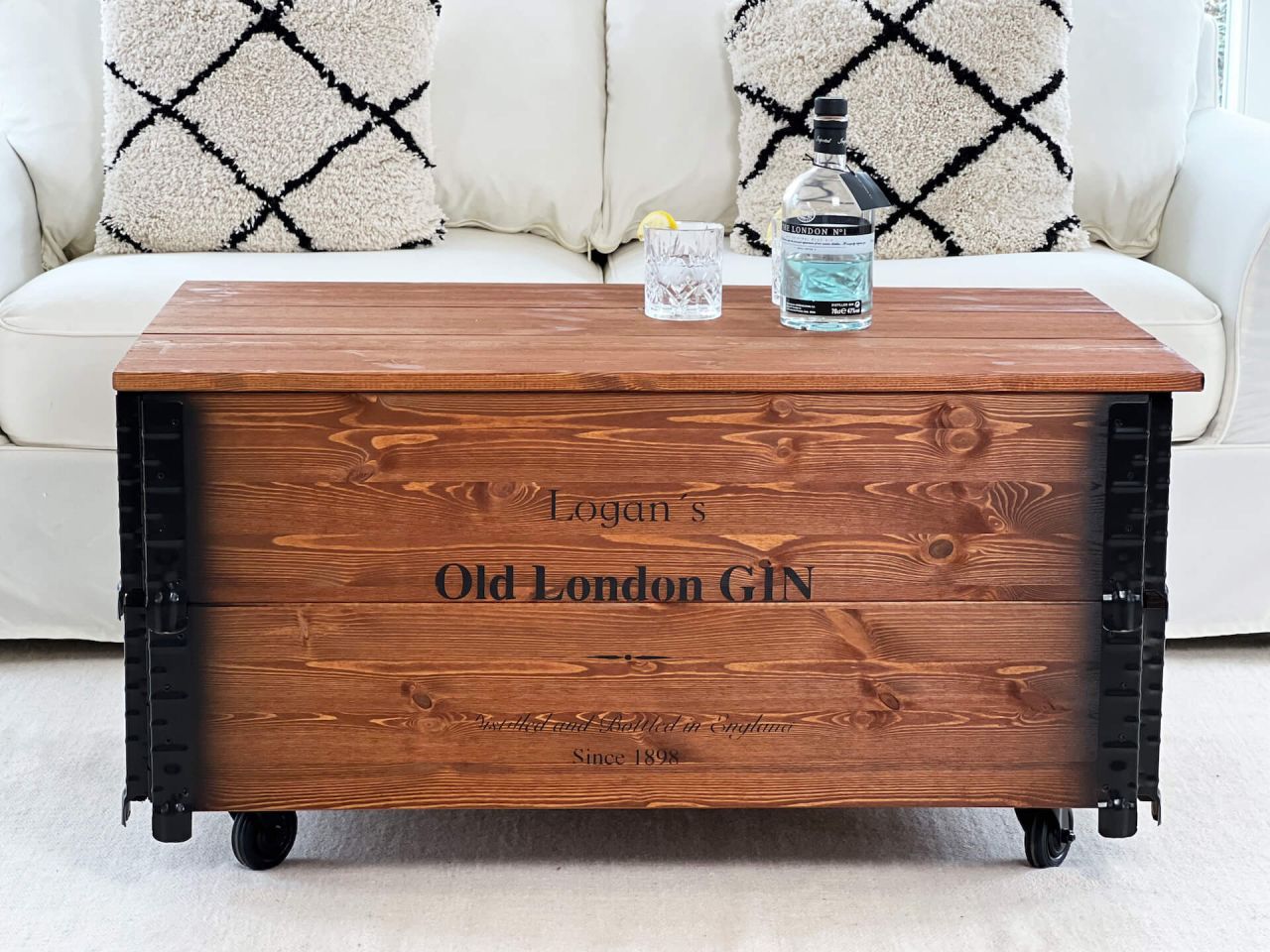 Truhentisch XL 'London Gin' dunkelbrauner Vintage Couchtisch